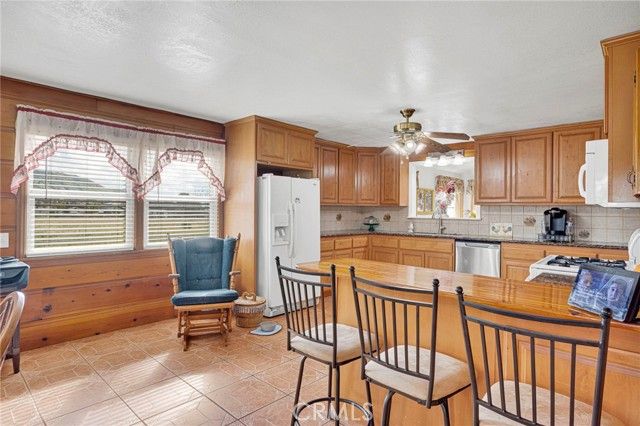 4487 Tyrolite, Jurupa Valley, CA 92509