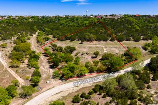 2210-3B Stoneledge Drive, Kerrville, TX 78028