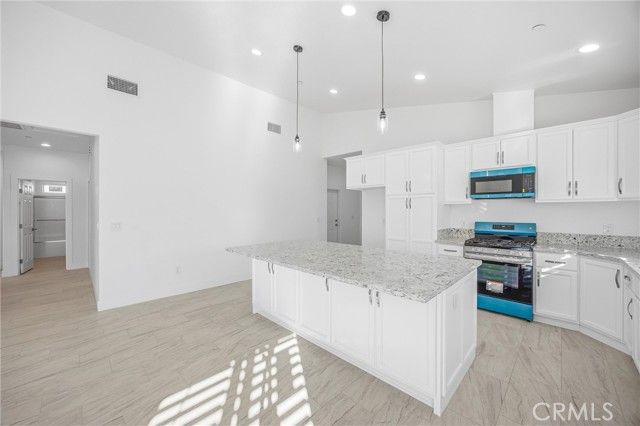 11788 Buckwheat, Pinon Hills, CA 92371