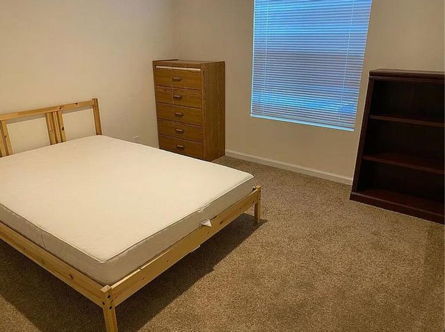 1075 Space Park Way, Mountain View, CA 94043