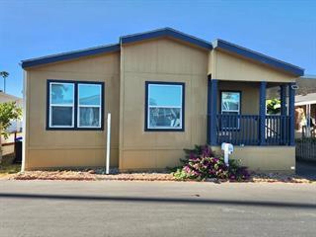 1075 Space Park Way, Mountain View, CA 94043