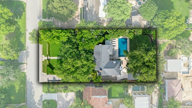 524 Terrell Rd, Terrell Hills, TX 78209