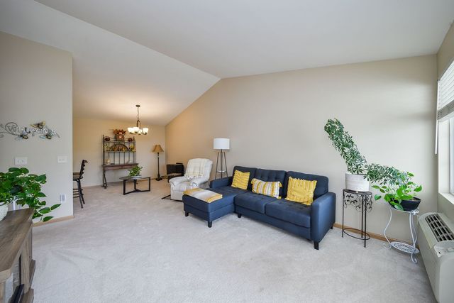 128 Bertram Drive O, Yorkville, IL 60560