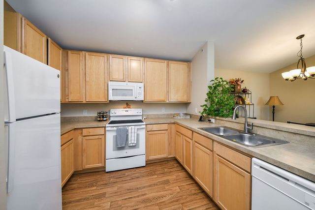 128 Bertram Drive O, Yorkville, IL 60560