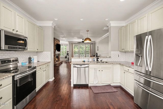 5453 Crescentview Parkway, Raleigh, NC 27606