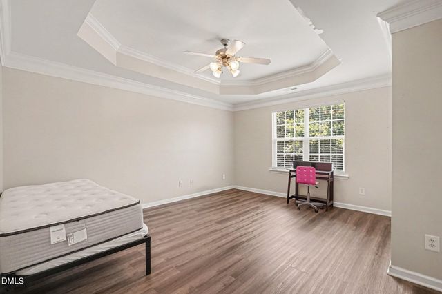 5453 Crescentview Parkway, Raleigh, NC 27606