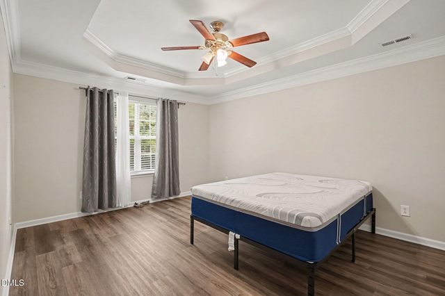 5453 Crescentview Parkway, Raleigh, NC 27606