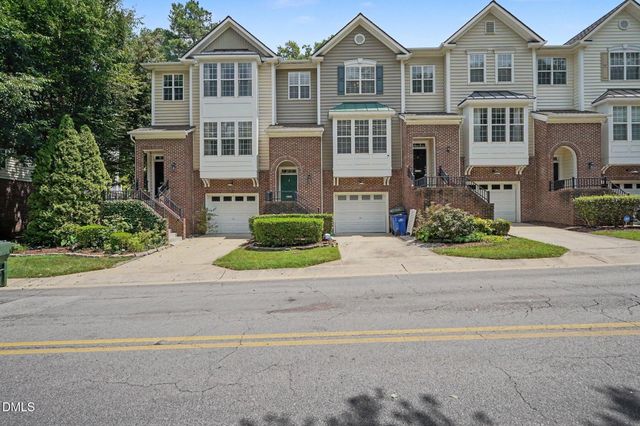 5453 Crescentview Parkway, Raleigh, NC 27606