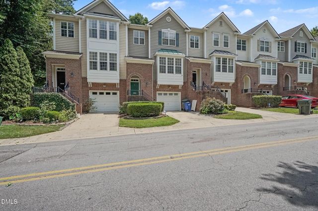 5453 Crescentview Parkway, Raleigh, NC 27606