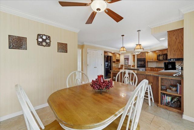 10204 Devonshire Lane, Munster, IN 46321