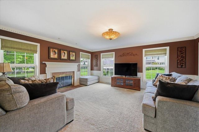 10204 Devonshire Lane, Munster, IN 46321