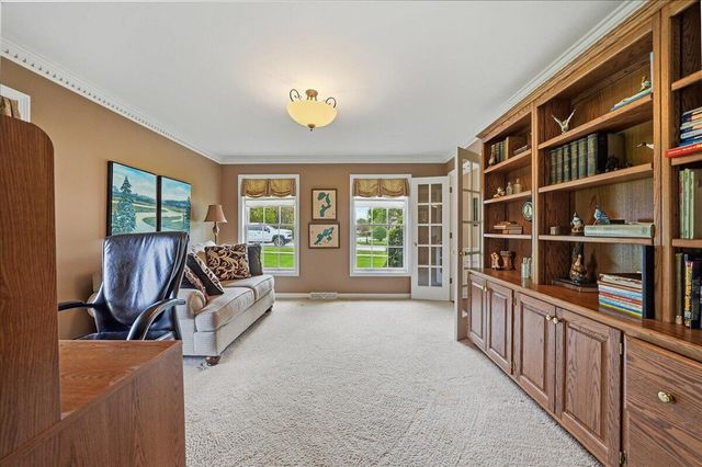 10204 Devonshire Lane, Munster, IN 46321
