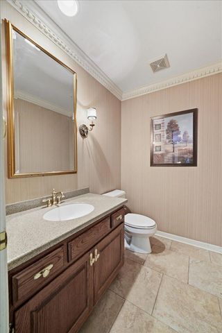 10204 Devonshire Lane, Munster, IN 46321