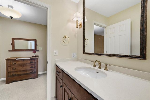 10204 Devonshire Lane, Munster, IN 46321