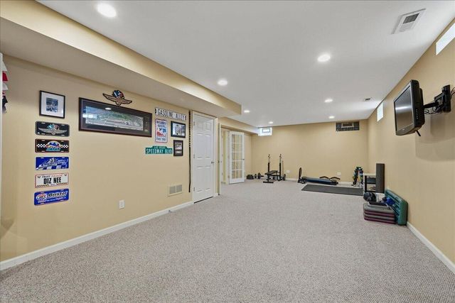 10204 Devonshire Lane, Munster, IN 46321