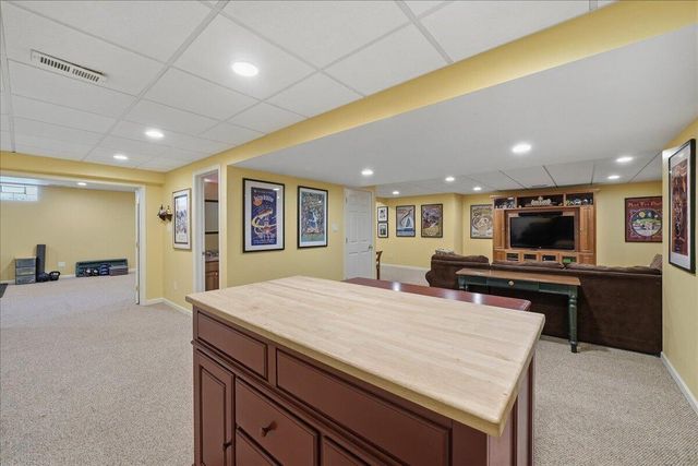 10204 Devonshire Lane, Munster, IN 46321