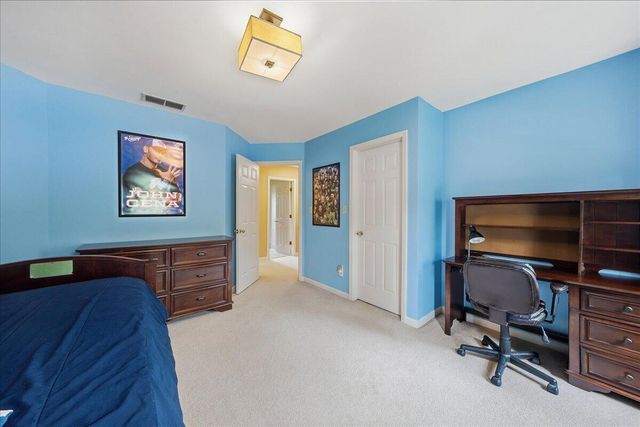 10204 Devonshire Lane, Munster, IN 46321