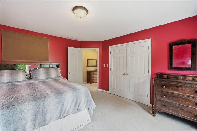 10204 Devonshire Lane, Munster, IN 46321