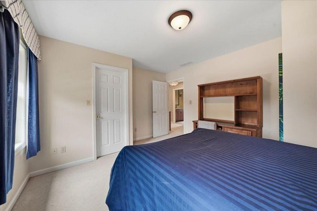 10204 Devonshire Lane, Munster, IN 46321