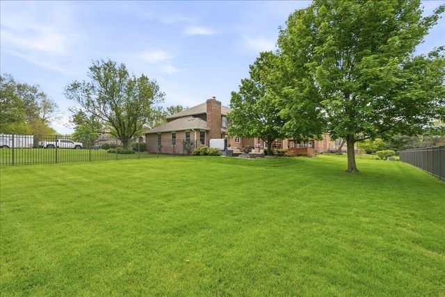 10204 Devonshire Lane, Munster, IN 46321