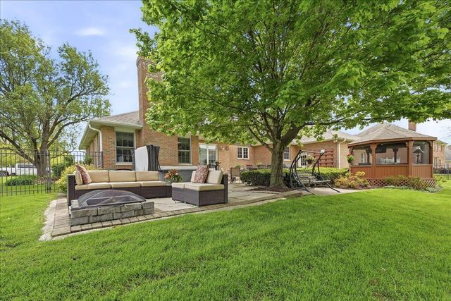 10204 Devonshire Lane, Munster, IN 46321