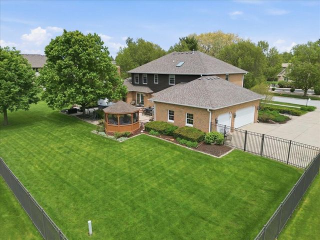 10204 Devonshire Lane, Munster, IN 46321