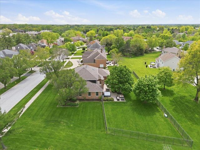 10204 Devonshire Lane, Munster, IN 46321