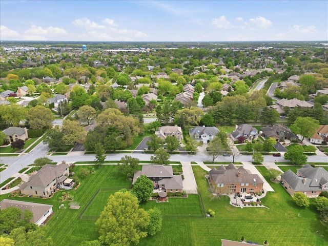 10204 Devonshire Lane, Munster, IN 46321