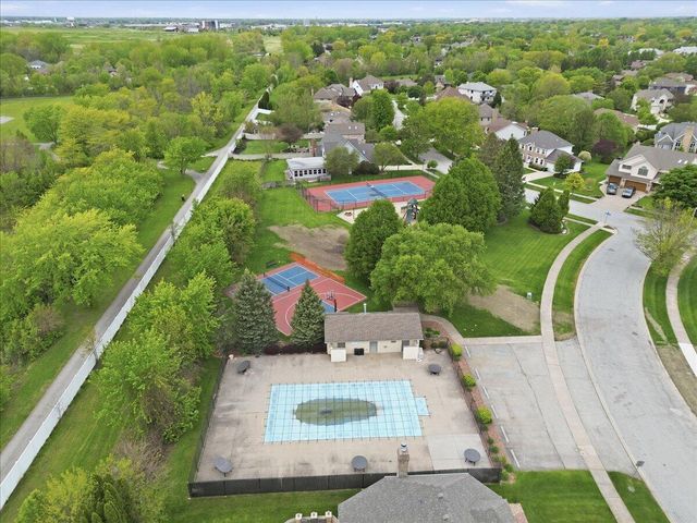 10204 Devonshire Lane, Munster, IN 46321
