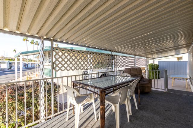 44 S HAWES Road B26, Mesa, AZ 85208