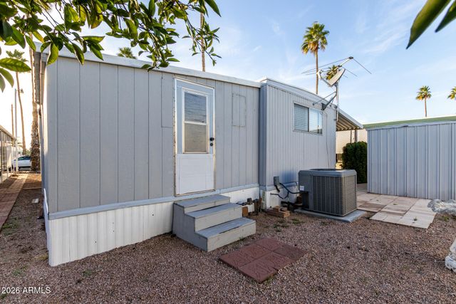 44 S HAWES Road B26, Mesa, AZ 85208