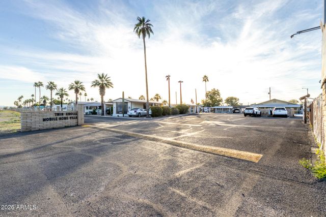 44 S HAWES Road B26, Mesa, AZ 85208