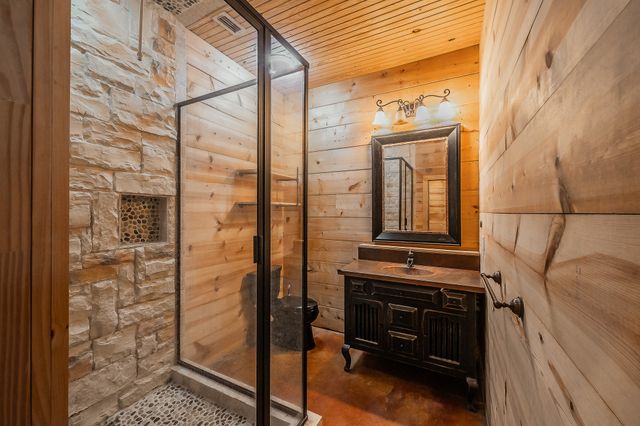 716 Elmwood Drive, Flower Mound, TX 75022