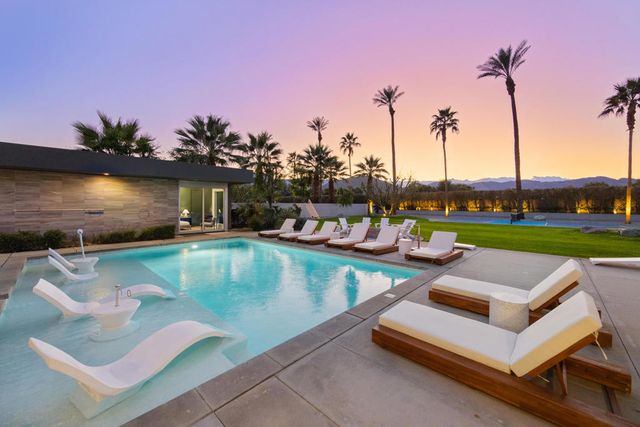 51165 Evangeline Way, La Quinta, CA 92253