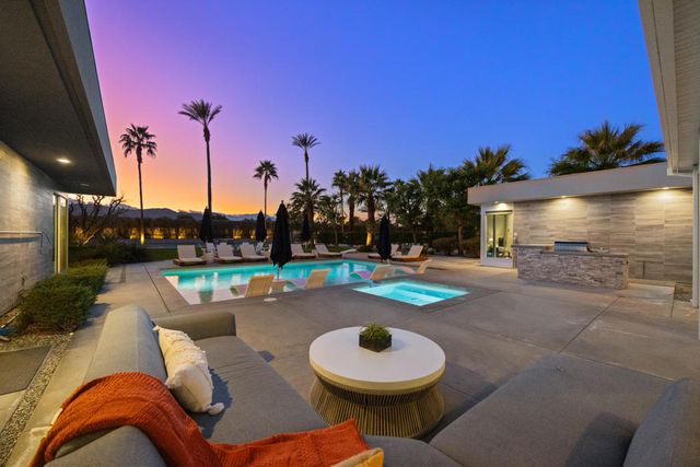 51165 Evangeline Way, La Quinta, CA 92253