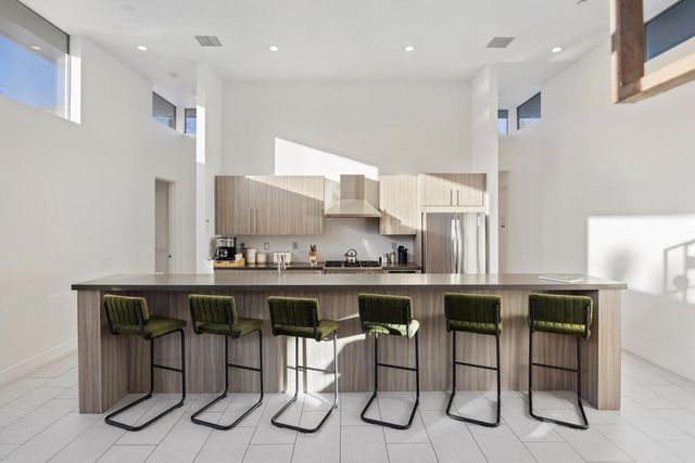 51165 Evangeline Way, La Quinta, CA 92253