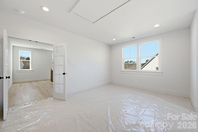 7245 Westrow Avenue, Charlotte, NC 28278