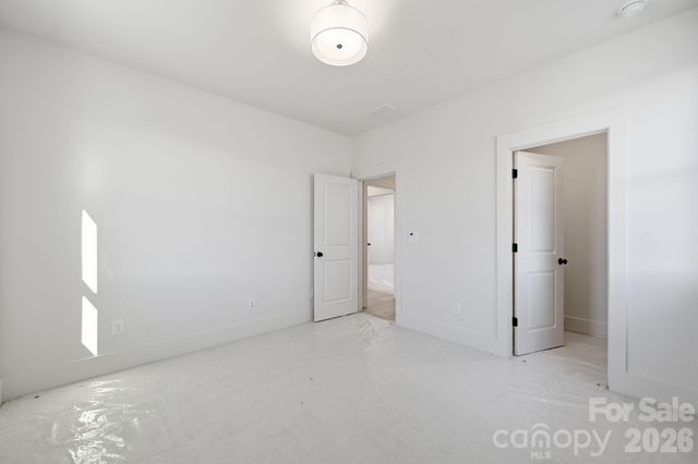 7245 Westrow Avenue, Charlotte, NC 28278