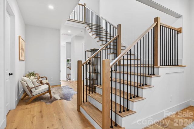 7245 Westrow Avenue, Charlotte, NC 28278