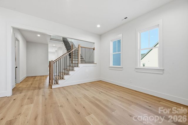 7245 Westrow Avenue, Charlotte, NC 28278