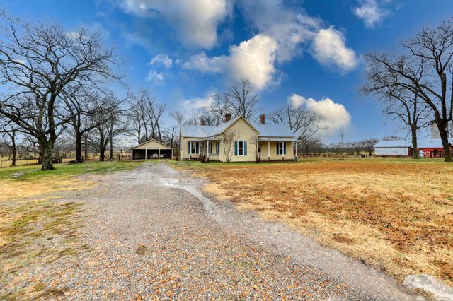 2030 Spring Creek Rd, Lebanon, TN 37087