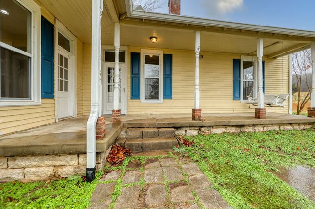 2030 Spring Creek Rd, Lebanon, TN 37087