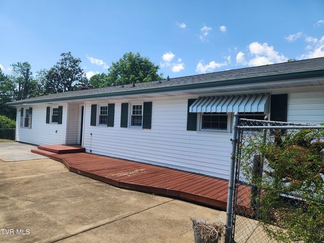 321 Valley Drive, Bristol, VA 24201