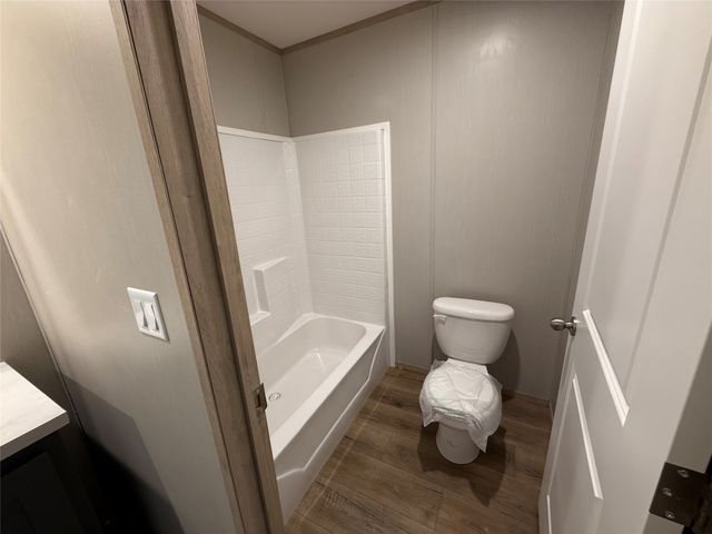 380 Valley Ridge Drive, Bridgeport, TX 76426