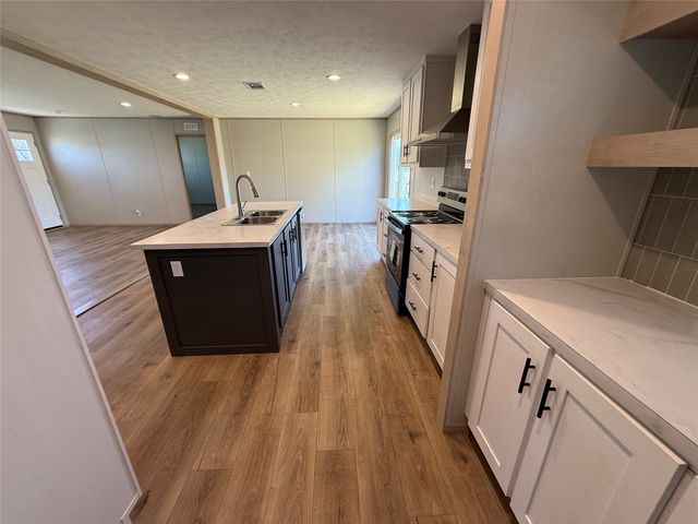 380 Valley Ridge Drive, Bridgeport, TX 76426