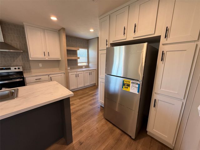 380 Valley Ridge Drive, Bridgeport, TX 76426