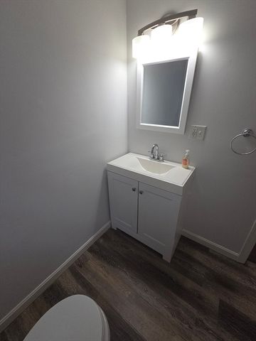 114 Front St. 114, Weymouth, MA 02188