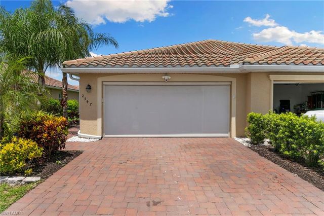 2547 Vine AVE, Naples, FL 34120