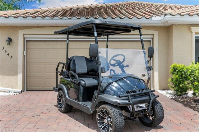 2547 Vine AVE, Naples, FL 34120