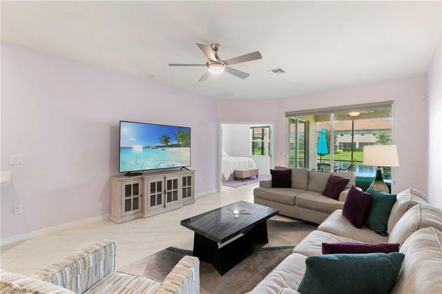 2547 Vine AVE, Naples, FL 34120